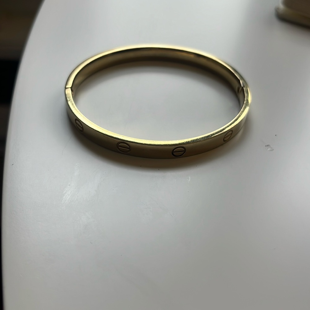 Gold bracelet